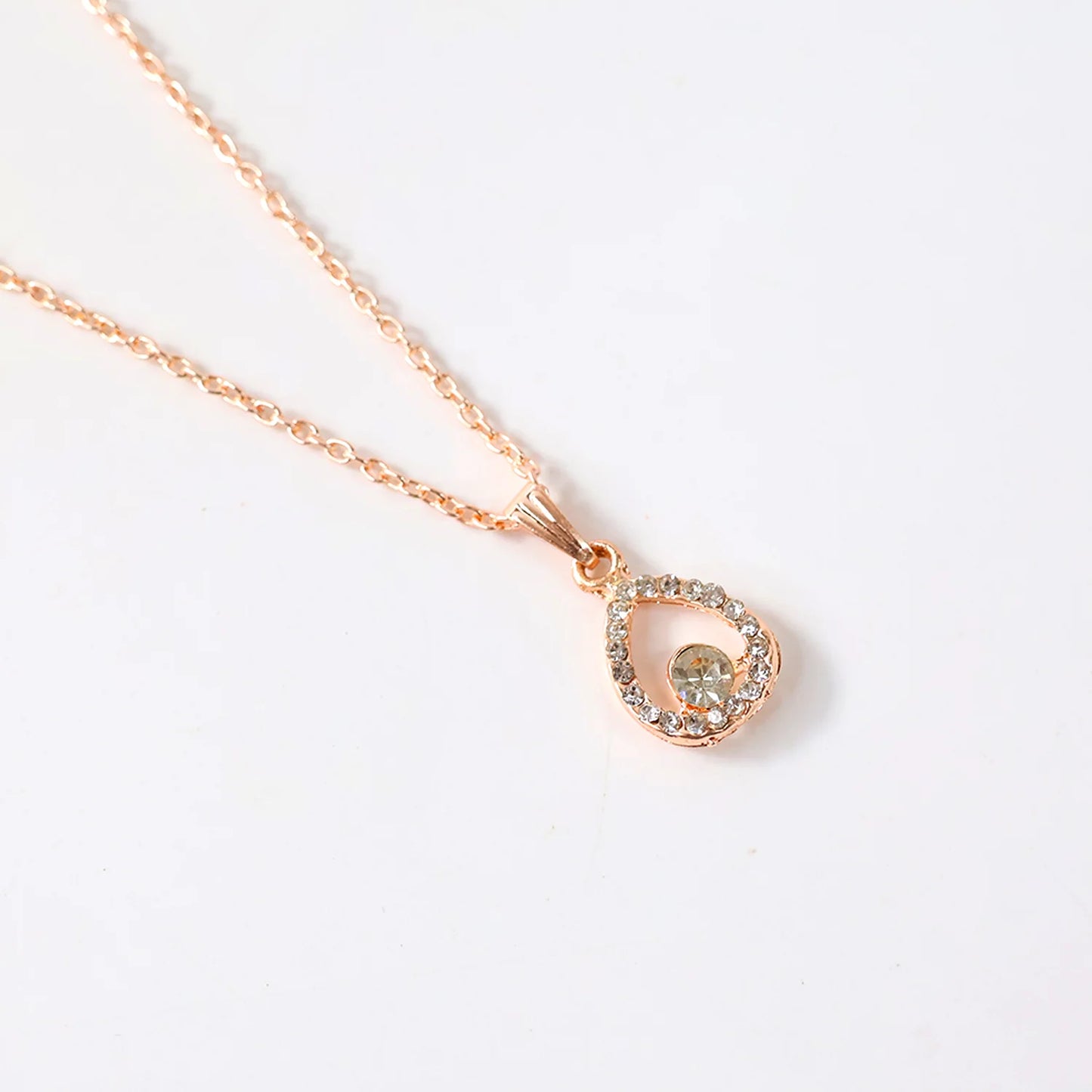 Teardrop Pendant Necklace Jewellery For Women And Girls.