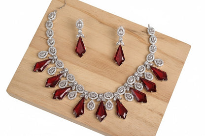 Loyaas Signature GraceDrop Necklace.